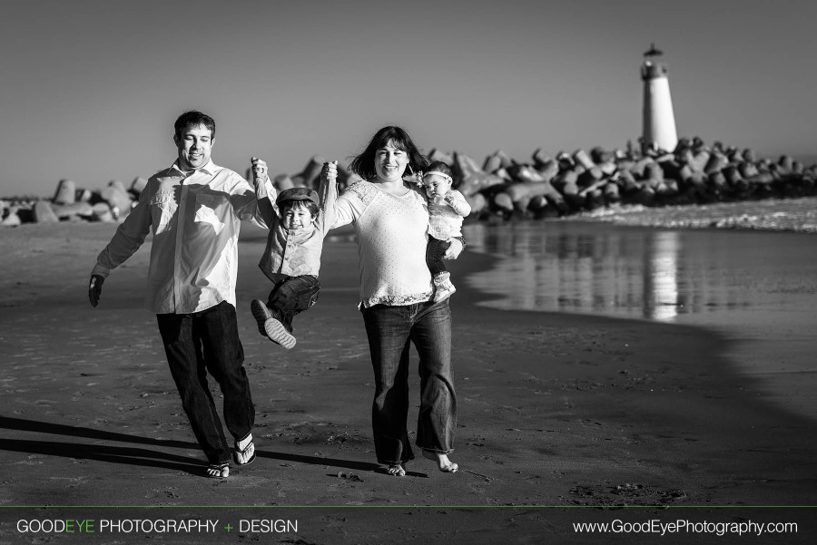 Seabright Beach Family Photos - Shaina - by Bay Area family photographer Chris Schmauch www.GoodEyePhotography.com 