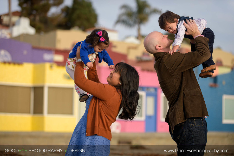 Capitola Beach Family Photos - Dianne and Brian - by Bay Area family photographer Chris Schmauch www.GoodEyePhotography.com 