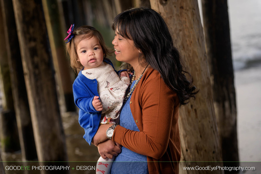 Capitola Beach Family Photos - Dianne and Brian - by Bay Area family photographer Chris Schmauch www.GoodEyePhotography.com 