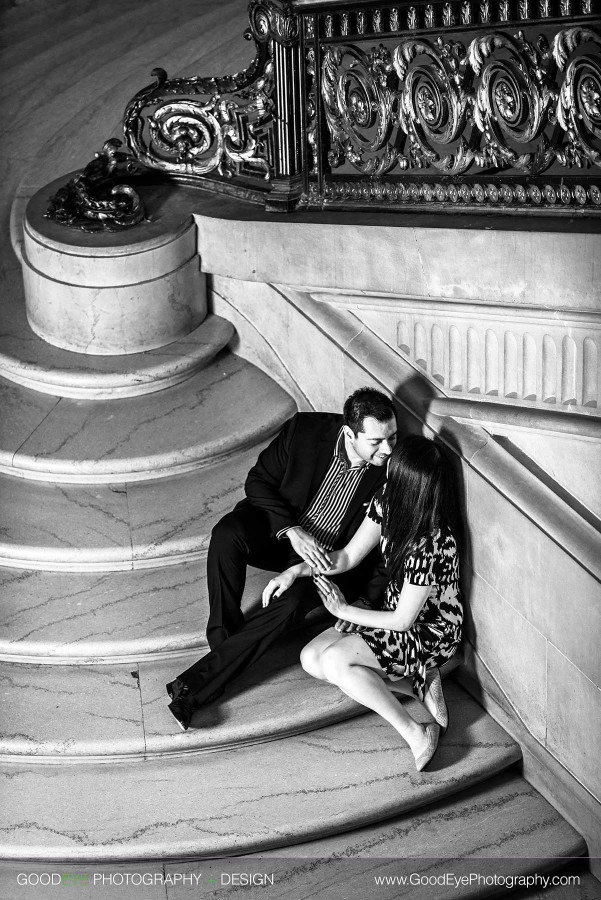 Engagement Photos at San Francisco City Hall - Jamie and Will - by Bay Area wedding photographer Chris Schmauch