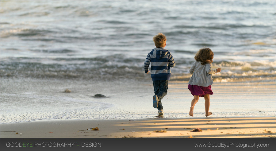 Capitola Beach Family Photos – by Bay Area portrait photographer Chris Schmauch www.GoodEyePhotography.com 