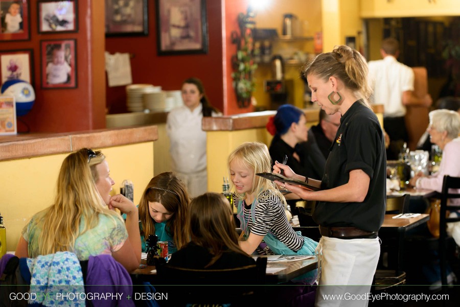 customer candid photos at Kianti's Santa Cruz - by Bay Area restaurant photographer Chris Schmauch www.GoodEyePhotography.com