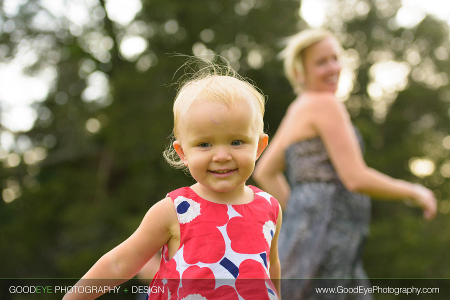 Toddler Photos – Family Portrait Photography – Palace of Fine Arts, San Francisco – photos by Bay Area family photographer Chris Schmauch www.GoodEyePhotography.com