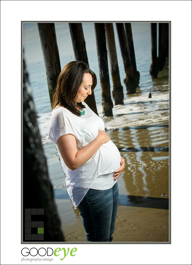 Capitola Beach Maternity Photos