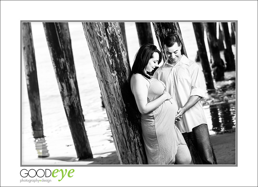 Capitola Beach Maternity Photos