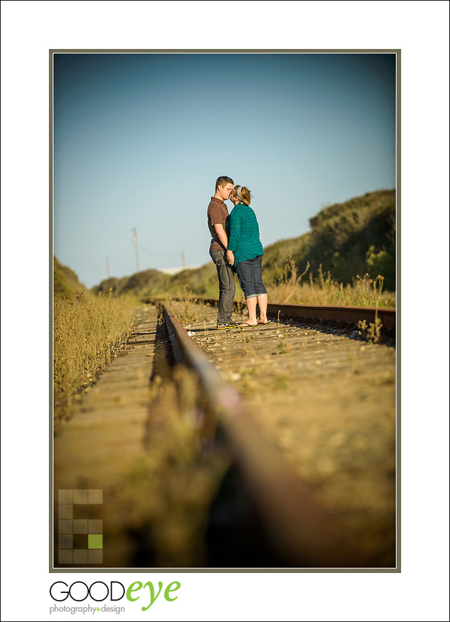 PAnther Beach Engagement Photos - Alexis + Adam - by Bay Area Wedding Photographer Chris Schmauch