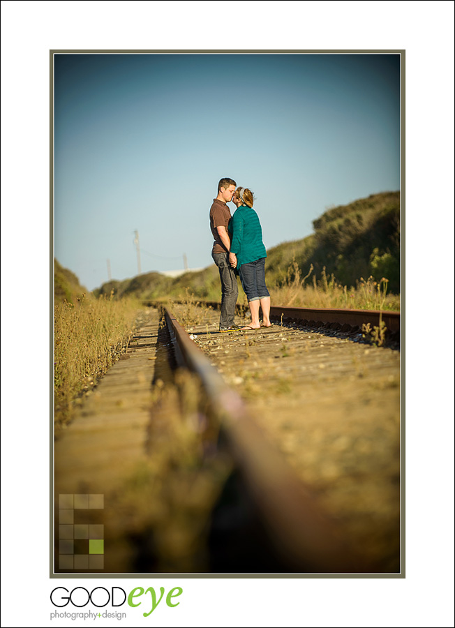 PAnther Beach Engagement Photos - Alexis + Adam - by Bay Area Wedding Photographer Chris Schmauch