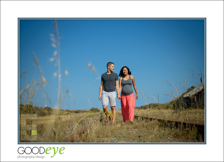 Santa Cruz Maternity Photos - Four Mile Beach - Digi and Phil