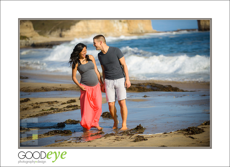 Santa Cruz Maternity Photos - Four Mile Beach - Digi and Phil