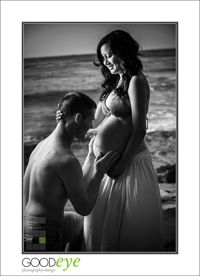 Santa Cruz Maternity Photos - Four Mile Beach - Digi and Phil