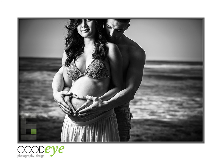 Santa Cruz Maternity Photos - Four Mile Beach - Digi and Phil