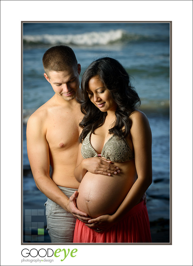 Santa Cruz Maternity Photos - Four Mile Beach - Digi and Phil