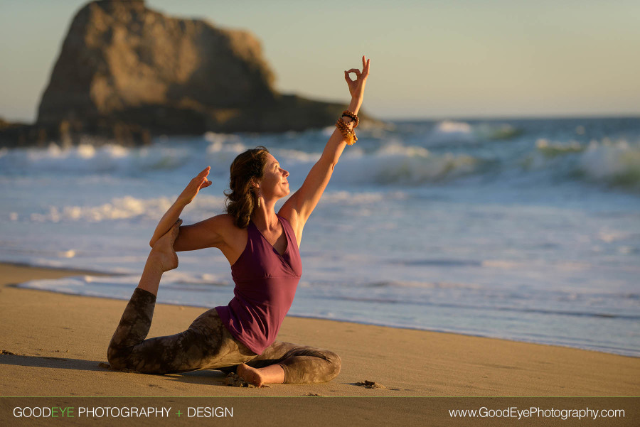 Yoga Photos – Panther Beach, Santa Cruz – by Bay Area portrait photographer Chris Schmauch www.GoodEyePhotography.com 