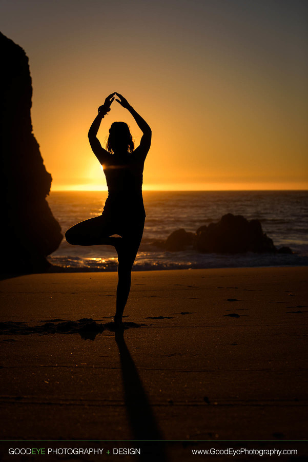 Yoga Photos – Panther Beach, Santa Cruz – by Bay Area portrait photographer Chris Schmauch www.GoodEyePhotography.com 