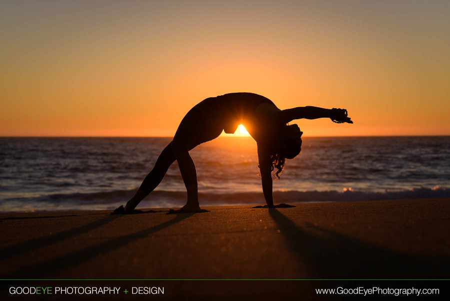 Yoga Photos – Panther Beach, Santa Cruz – by Bay Area portrait photographer Chris Schmauch www.GoodEyePhotography.com 