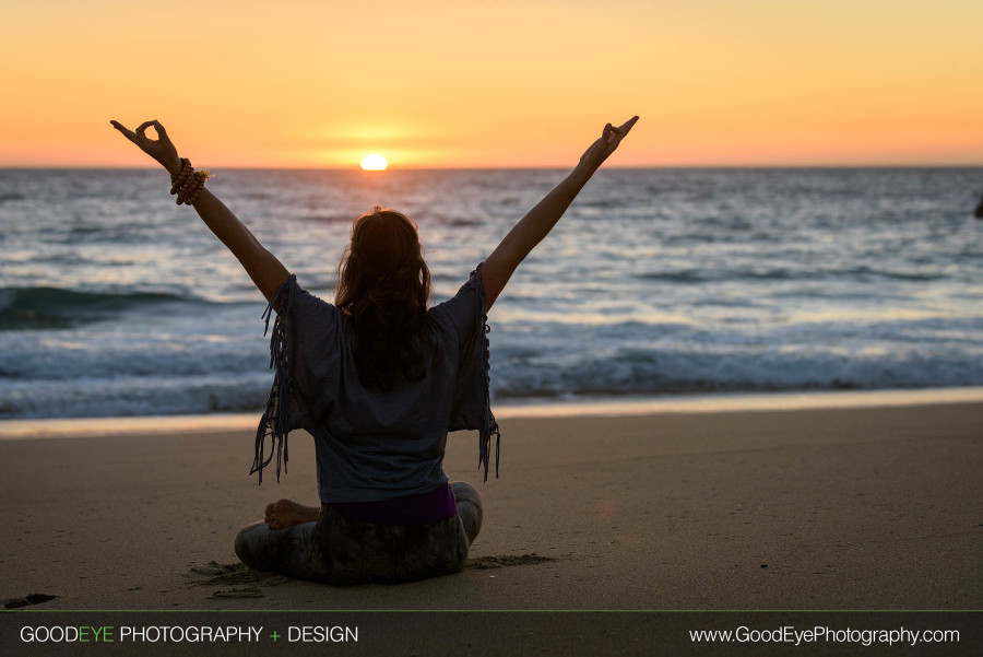 Yoga Photos – Panther Beach, Santa Cruz – by Bay Area portrait photographer Chris Schmauch www.GoodEyePhotography.com 