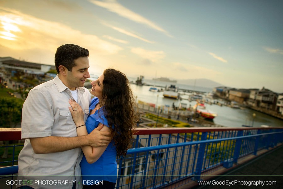 Pier 39 Engagement Photos San Francisco - Jonathan and Rachel - by Bay Area Wedding Photographer Chris Schmauch www.GoodEyePhotography.com