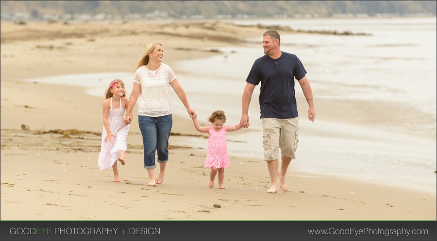 Capitola Beach Family Photos - Christy and Scott - Photos by Bay Area Family Portrait Photographer Chris Schmauch www.GoodEyePhotography.com