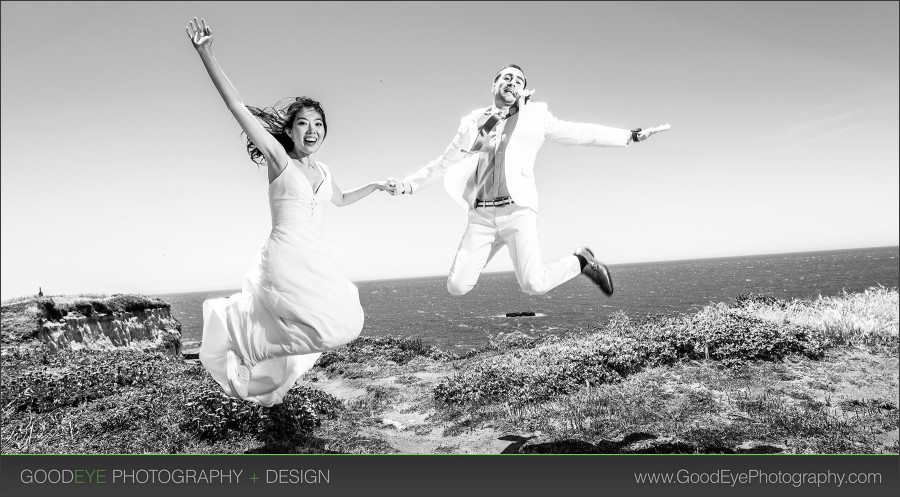 Panther Beach Elopement Photos - Sandi and Andrei - Photos by Bay Area Wedding Photographer Chris Schmauch www.GoodEyePhotography.com